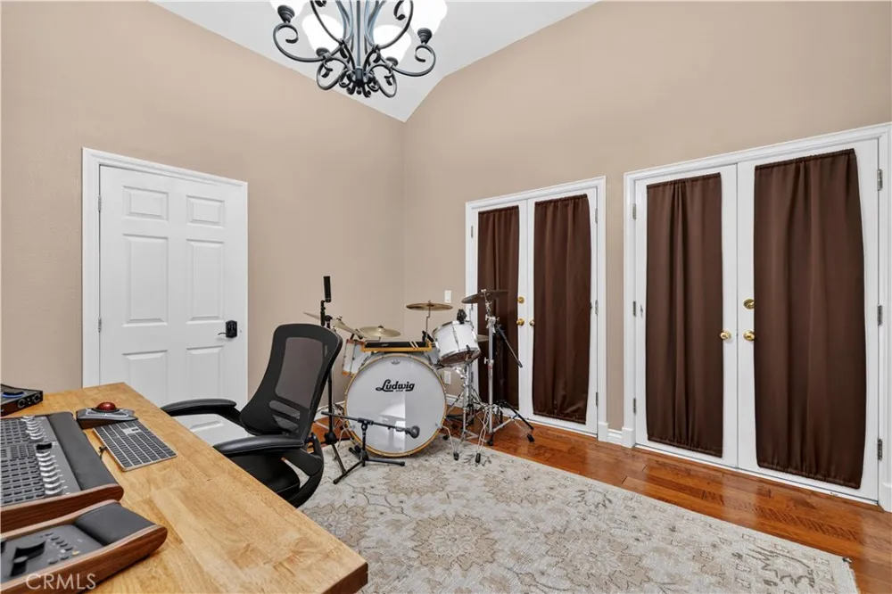 24611 Brittany Lane Newhall, CA 91321