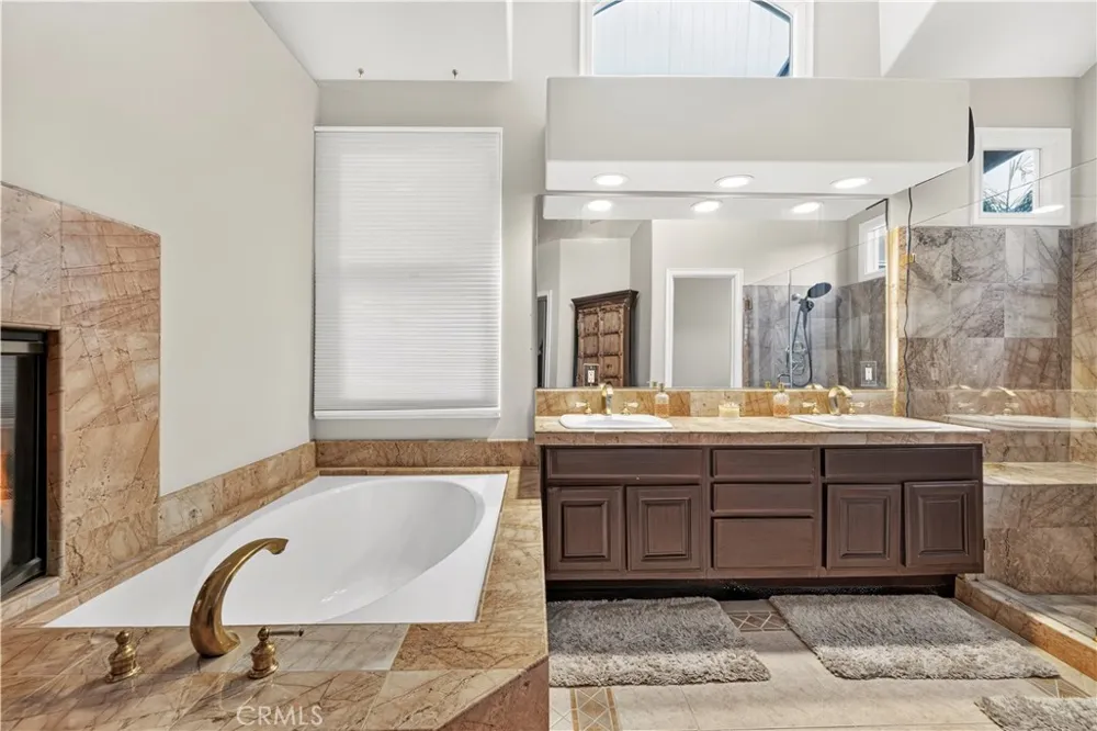 24611 Brittany Lane Newhall, CA 91321