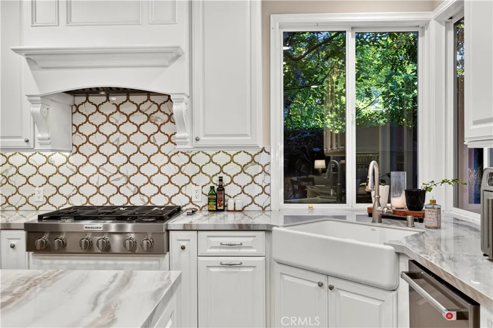 24611 Brittany Lane Newhall, CA 91321