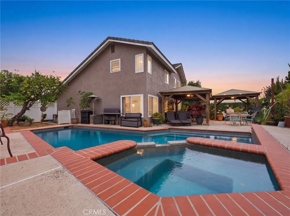 363 Grove Hill Court Brea, CA 92821