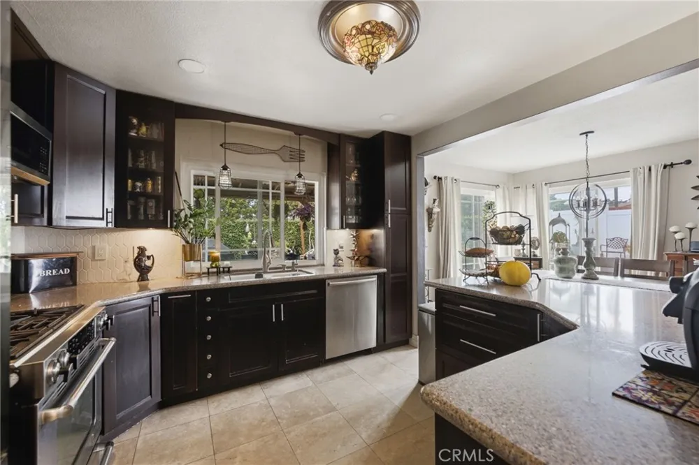 363 Grove Hill Court Brea, CA 92821
