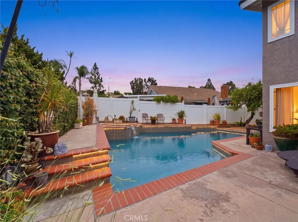363 Grove Hill Court Brea, CA 92821