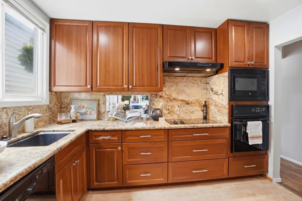 715 Skyline Drive Daly City, CA 94015