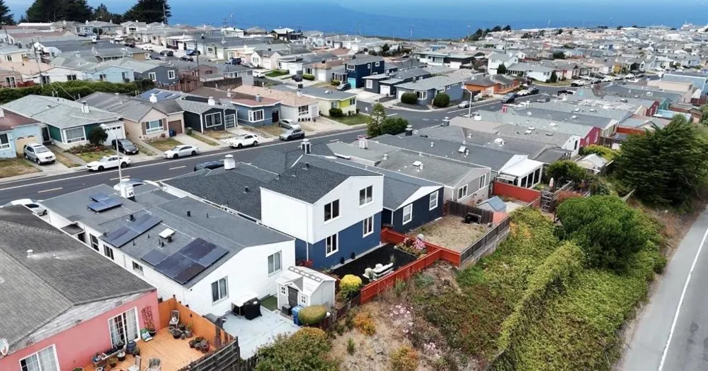 715 Skyline Drive Daly City, CA 94015