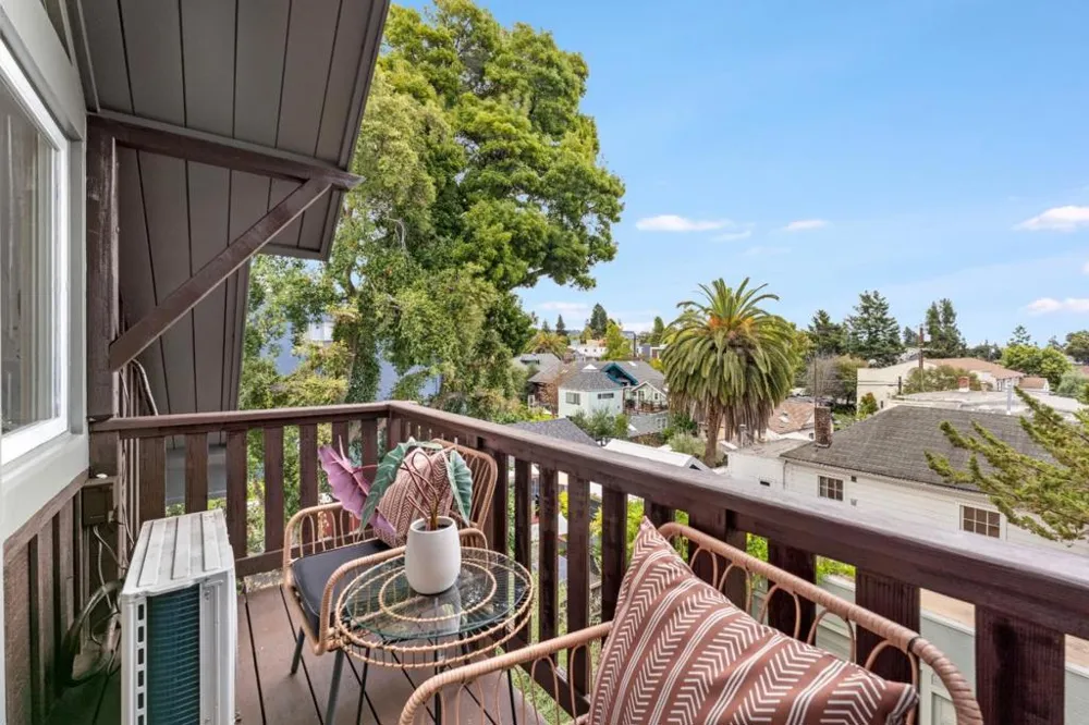 2226 Blake Street Berkeley, CA 94704