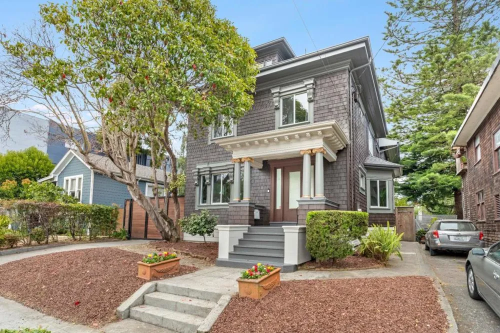 2226 Blake Street Berkeley, CA 94704
