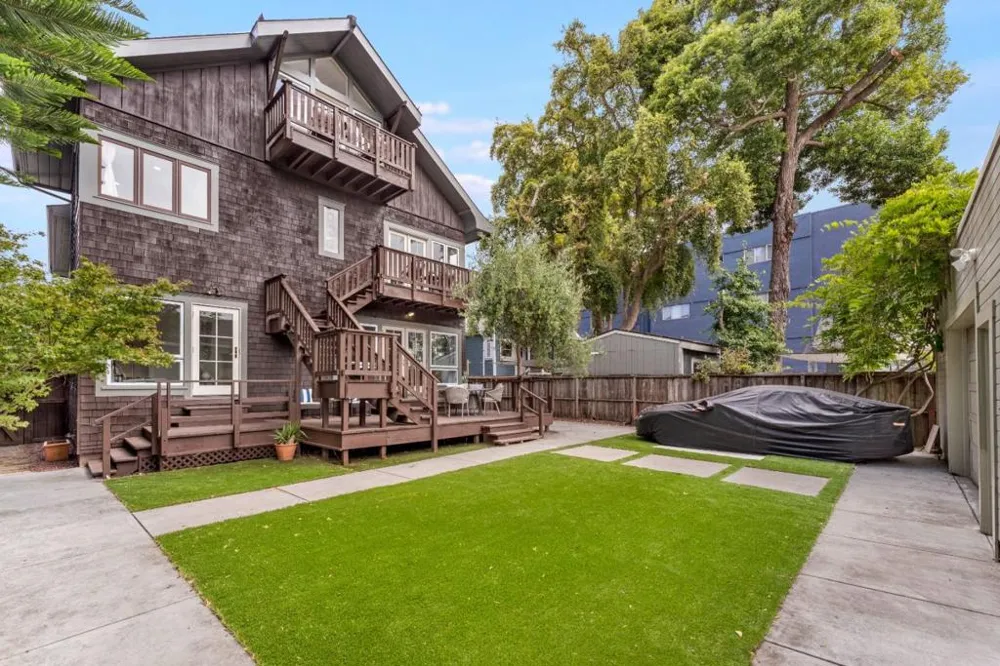 2226 Blake Street Berkeley, CA 94704