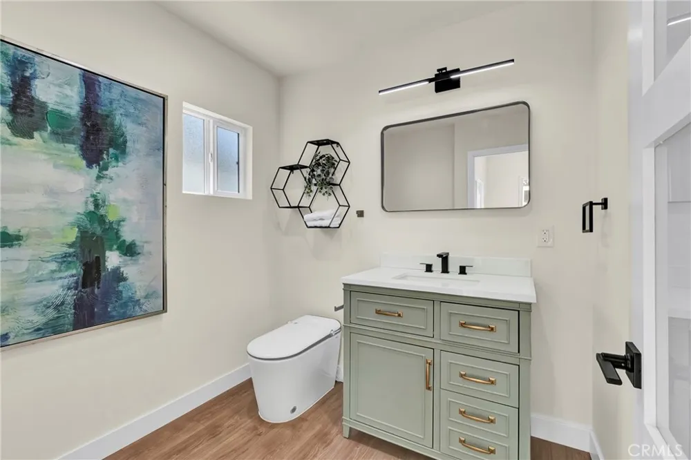 13429 Bailey Whittier, CA 90601