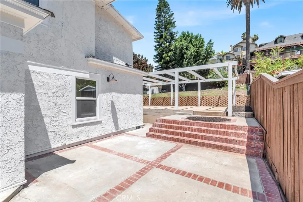 13429 Bailey Whittier, CA 90601
