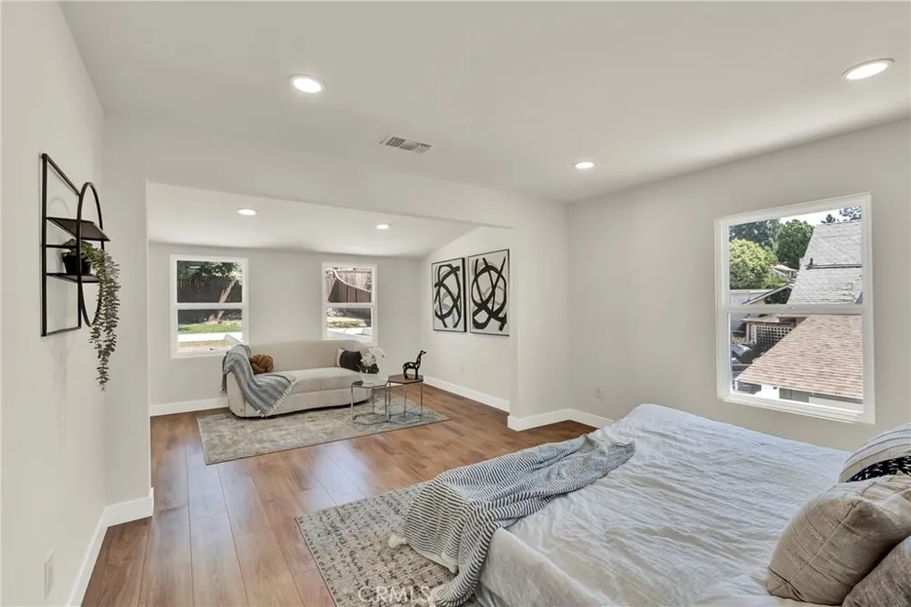 13429 Bailey Whittier, CA 90601