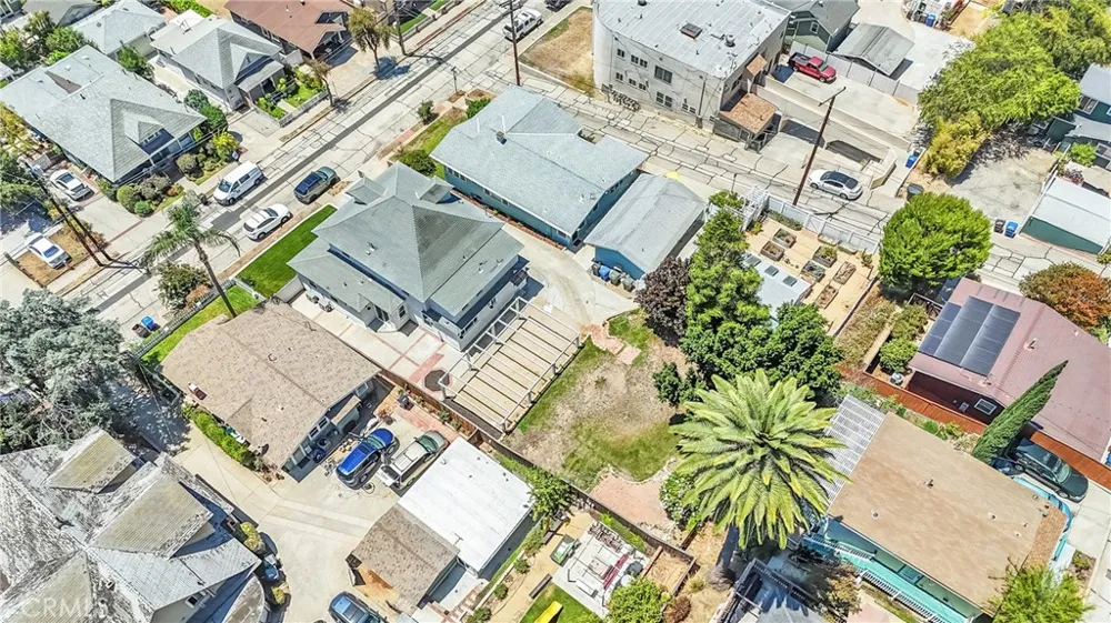 13429 Bailey Whittier, CA 90601