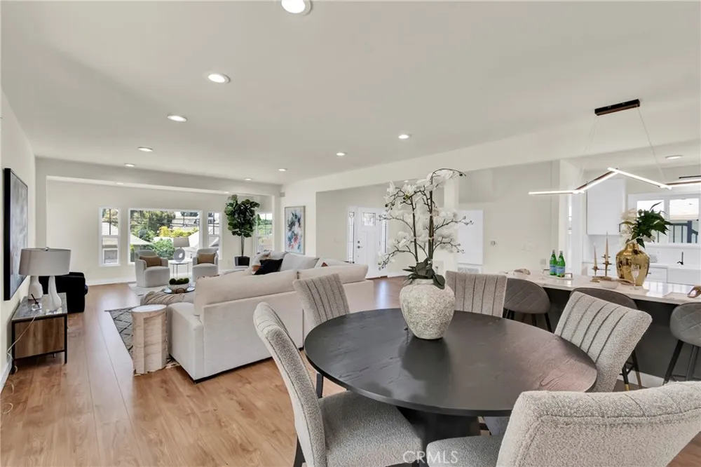 13429 Bailey Whittier, CA 90601