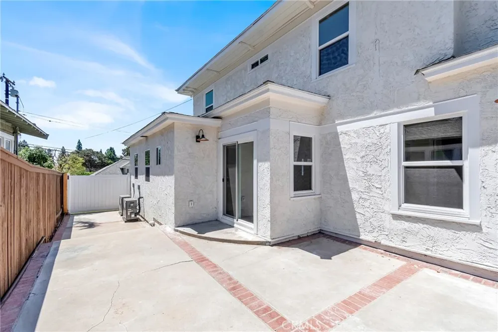 13429 Bailey Whittier, CA 90601