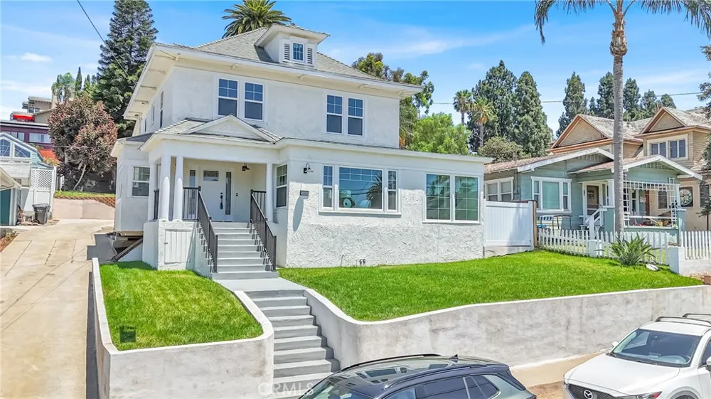 13429 Bailey Whittier, CA 90601