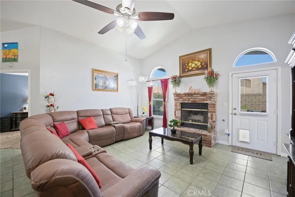 3325 Poplar st Rosamond, CA 93560