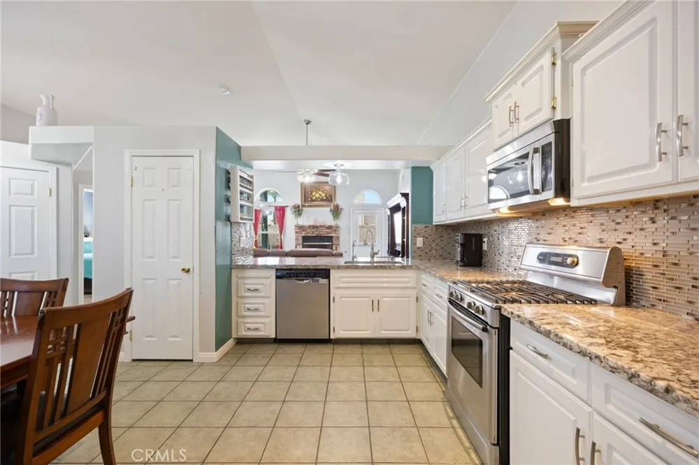 3325 Poplar st Rosamond, CA 93560