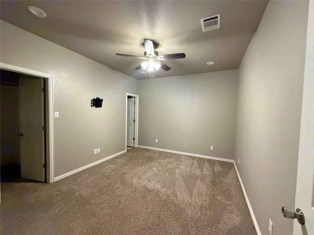 122 Katy Street Cleburne, TX 76031
