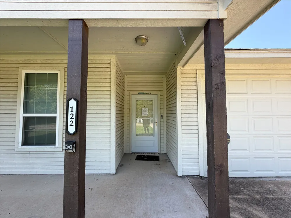 122 Katy Street Cleburne, TX 76031