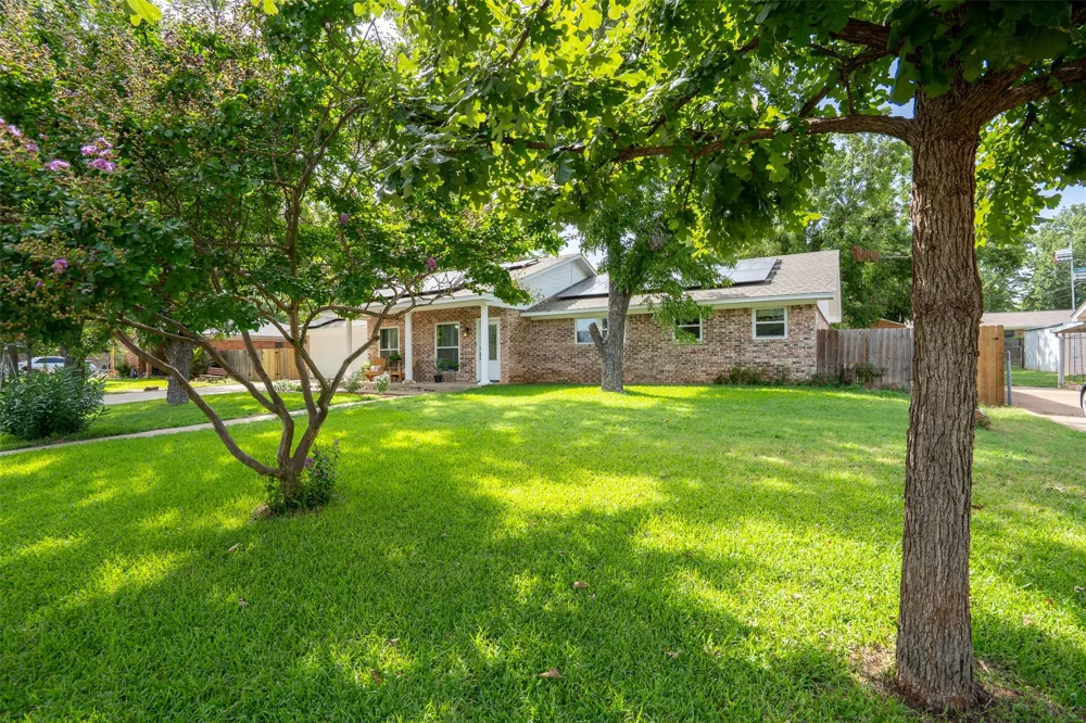 1479 Lockwood Street Stephenville, TX 76401
