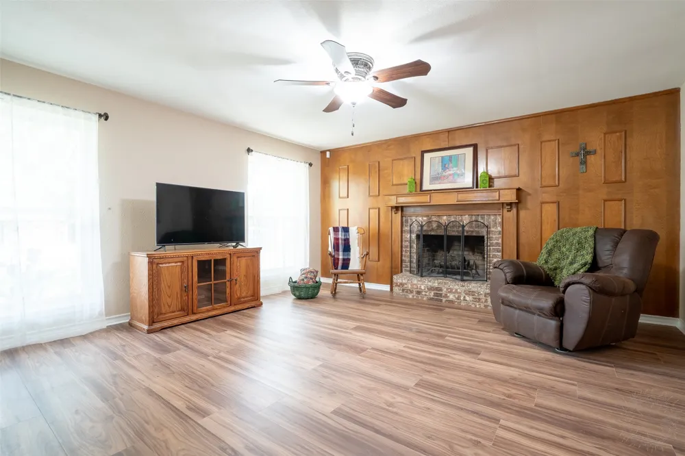 1479 Lockwood Street Stephenville, TX 76401
