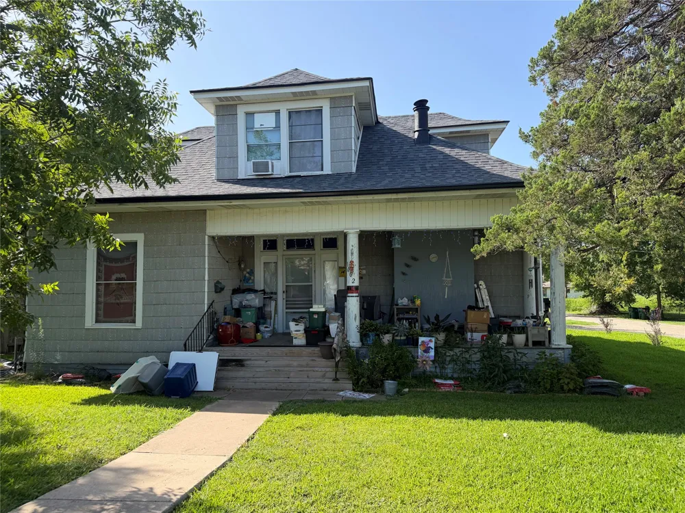 1002 E Texas Avenue Mart, TX 76664