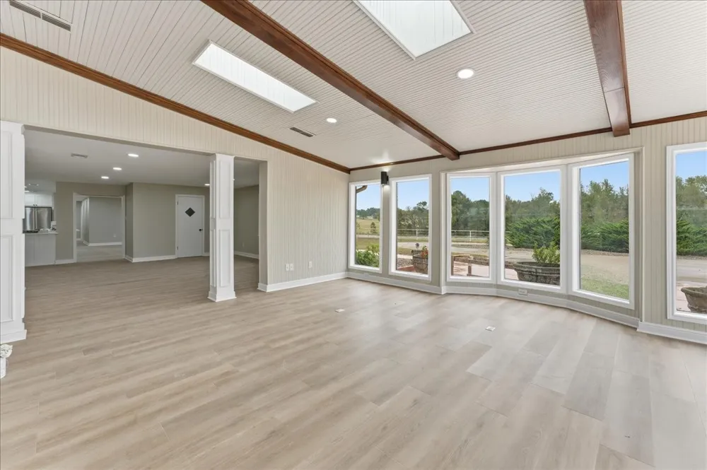 10736 E Highway 154 Sulphur Springs, TX 75482