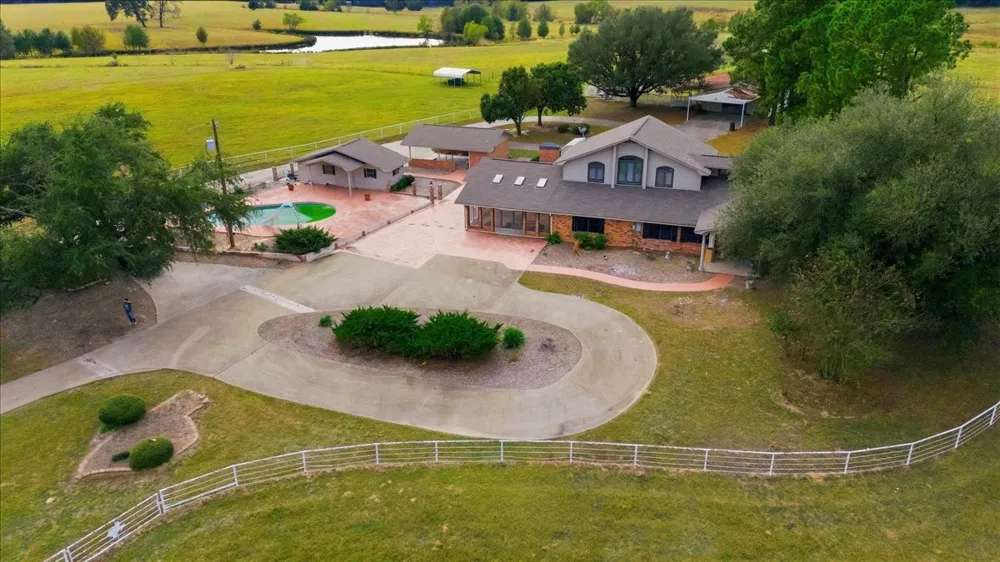 10736 E Highway 154 Sulphur Springs, TX 75482