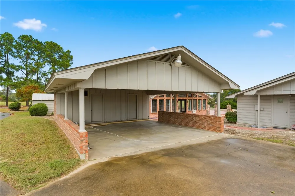 10736 E Highway 154 Sulphur Springs, TX 75482