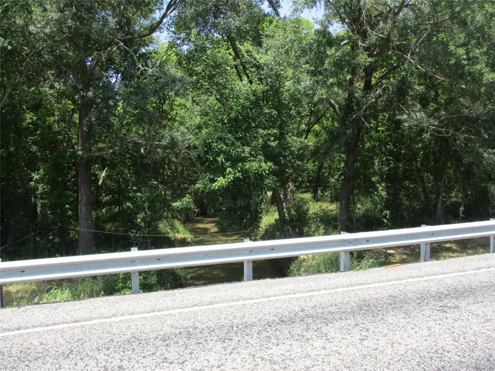 517 Rains County Road 1275 Emory, TX 75440