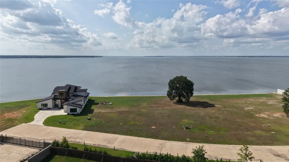 108 Mary Court Gun Barrel City, TX 75156