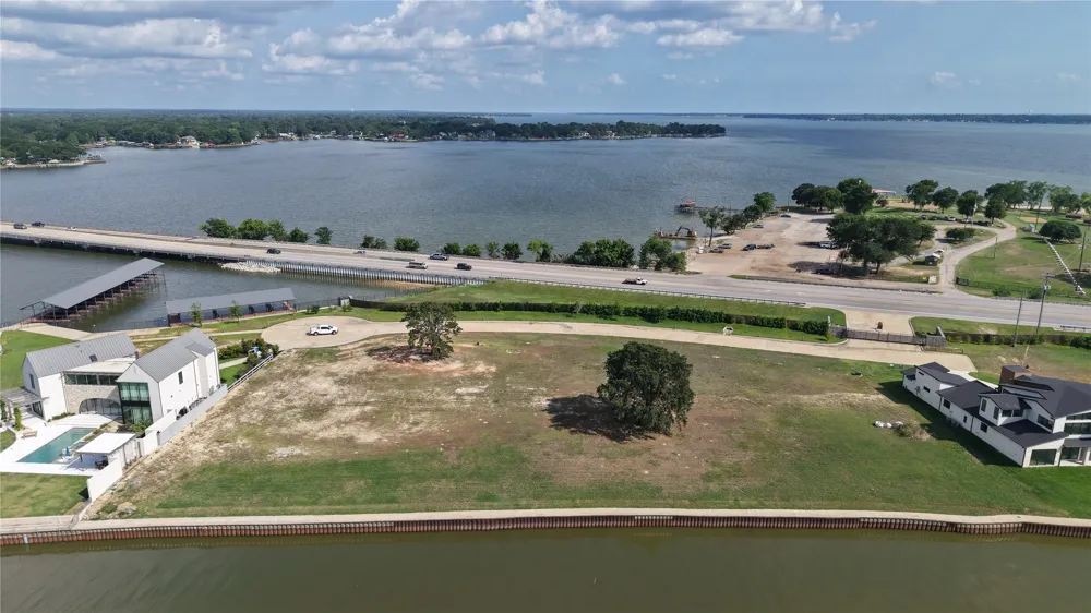 112 Mary Court Gun Barrel City, TX 75156