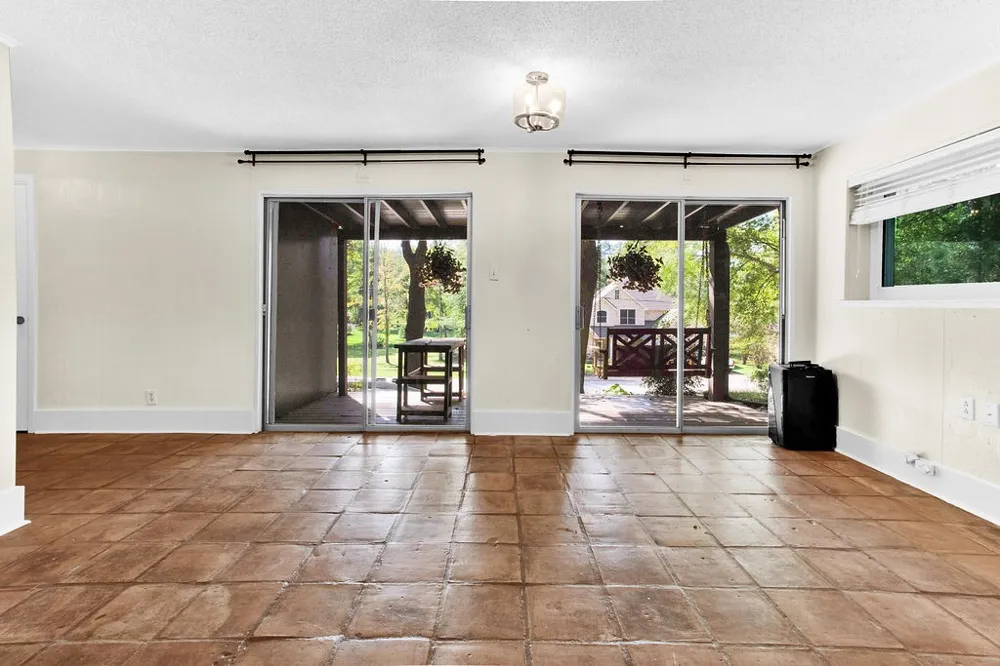 211 Hideaway Lane Central Hideaway, TX 75771