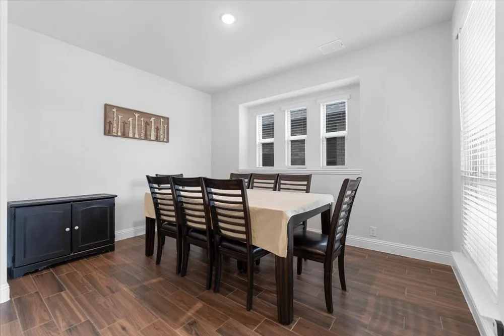 2760 Richard Street Burleson, TX 76028