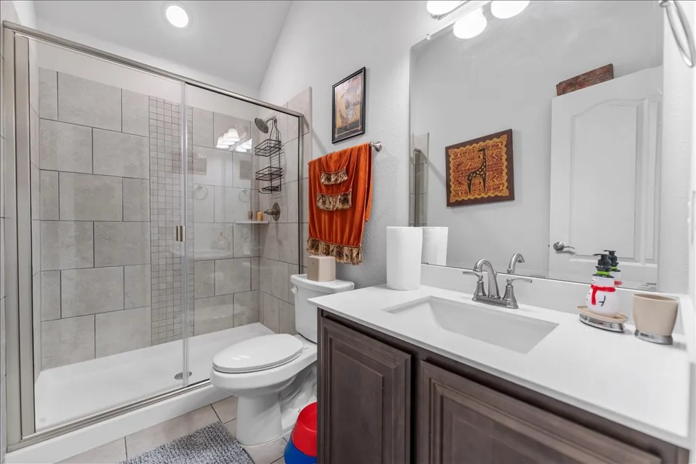 2760 Richard Street Burleson, TX 76028
