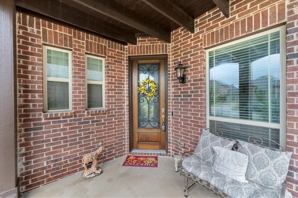 2760 Richard Street Burleson, TX 76028