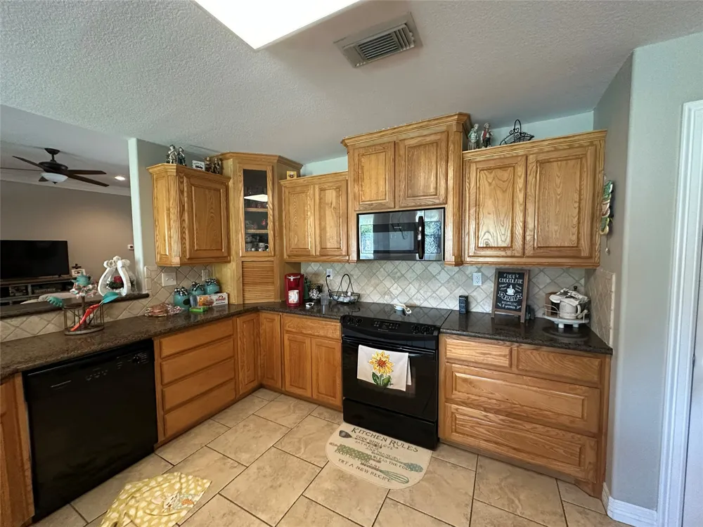 394 Sunland Park Robinson, TX 76706