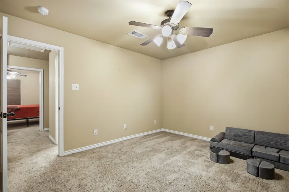 1389 Thomas Road Springtown, TX 76082