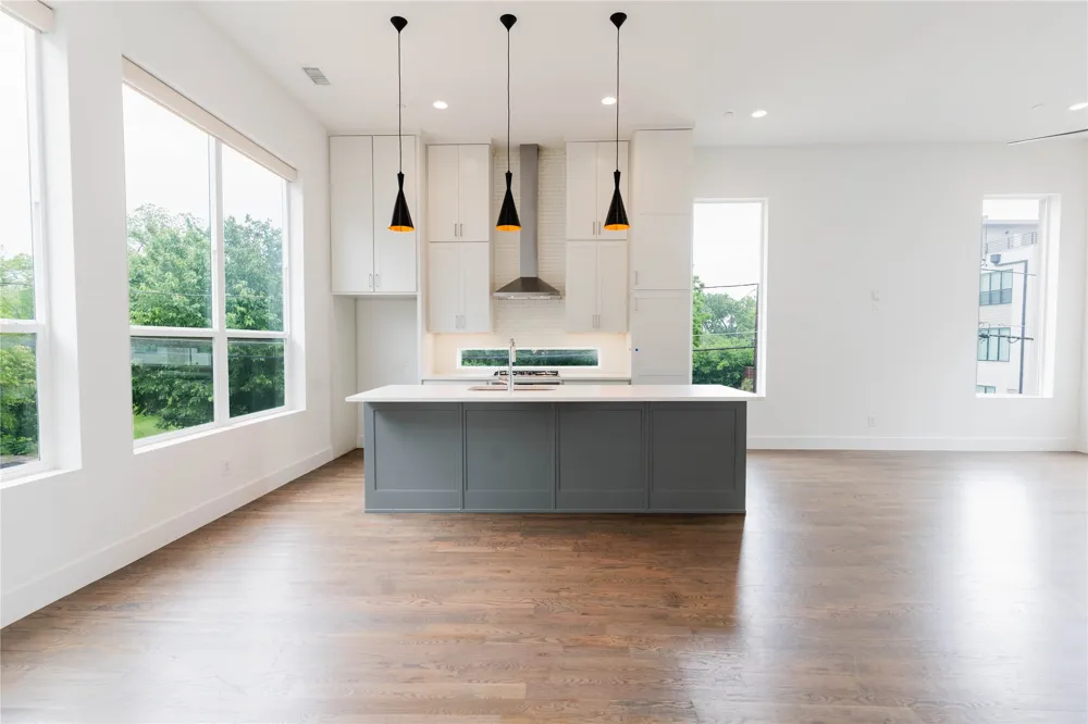 2623 Kimsey Drive #101 Dallas, TX 75235