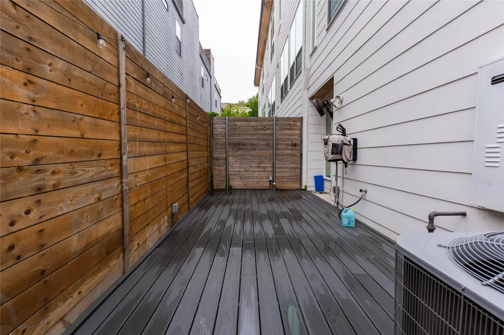 2623 Kimsey Drive #101 Dallas, TX 75235