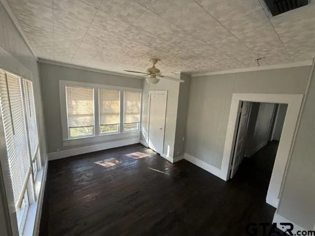 509 Pacific Street Mineola, TX 75773