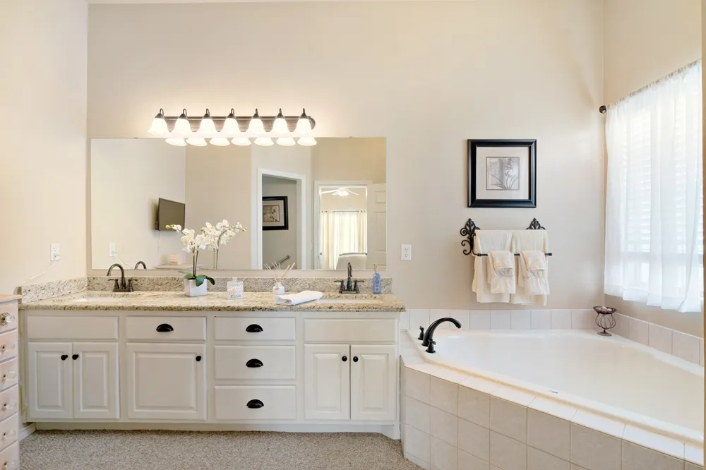 4250 PRIMROSE LANE Paris, TX 75462