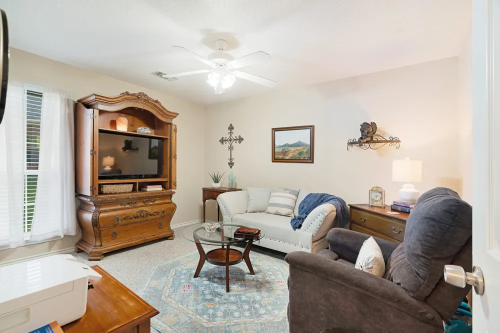 4250 PRIMROSE LANE Paris, TX 75462