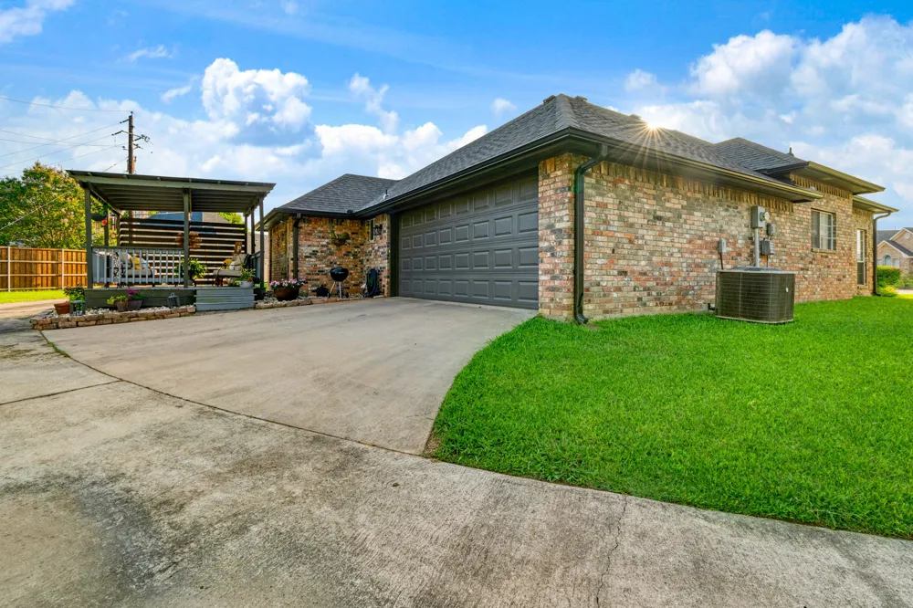 4250 PRIMROSE LANE Paris, TX 75462