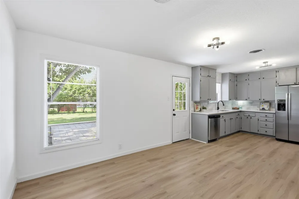 5421 Palmer Drive Haltom City, TX 76117