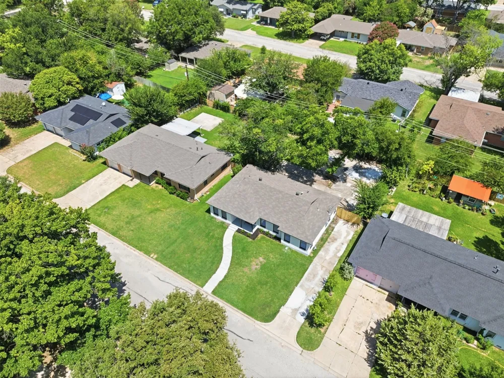 5421 Palmer Drive Haltom City, TX 76117