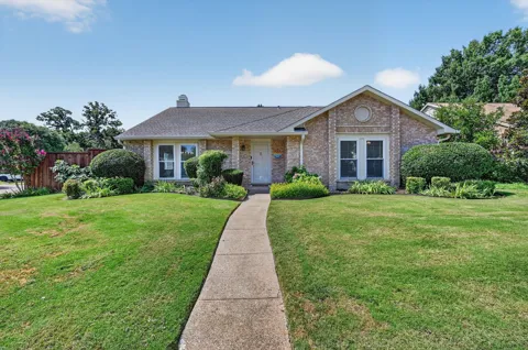 2801 Stratford Lane