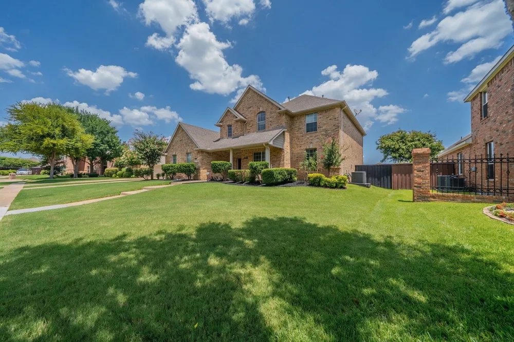 1026 Brentwood Drive Murphy, TX 75094