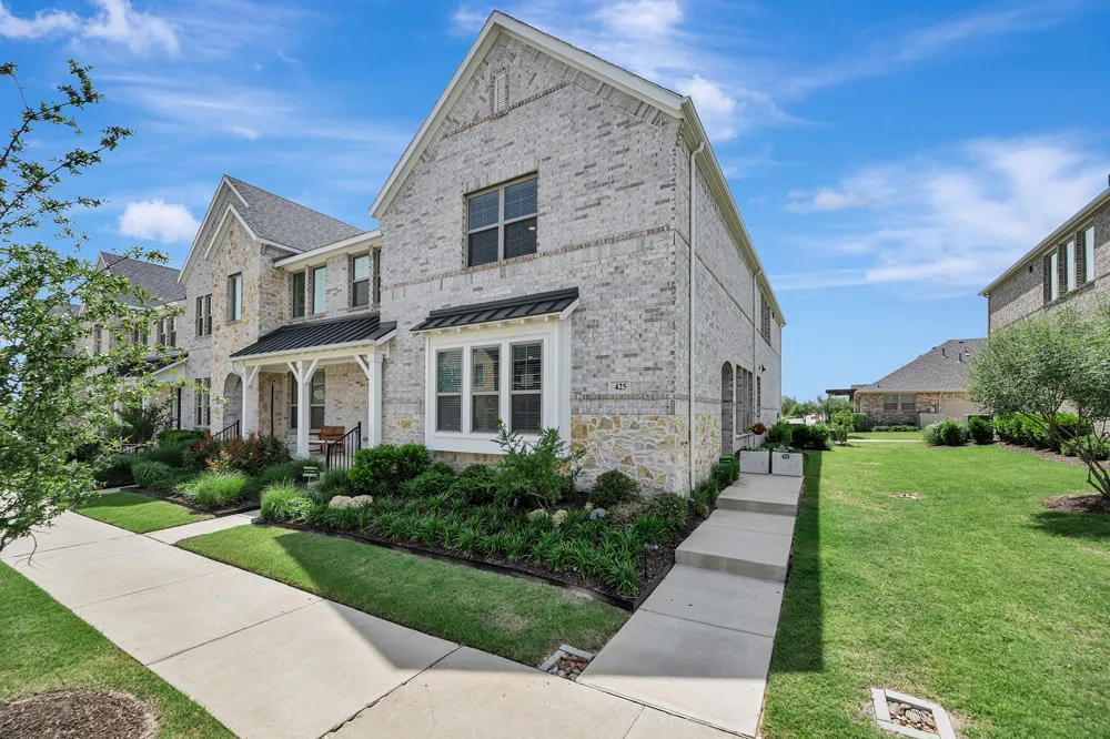 425 Parkside Drive Argyle, TX 76226