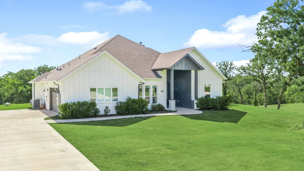 180 Lucky Ridge Lane Boyd, TX 76023