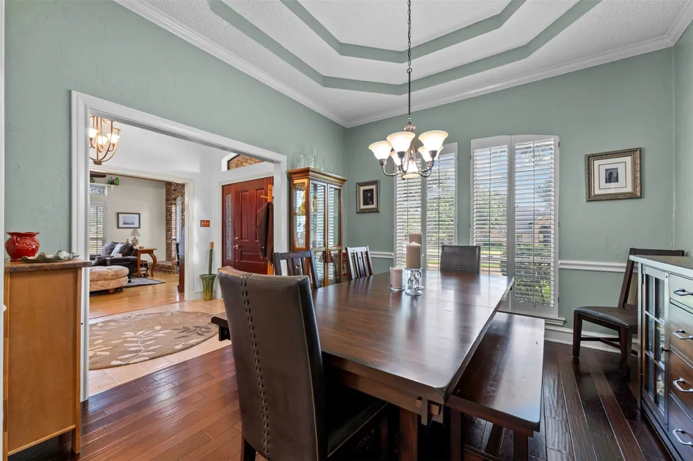 809 Shady Creek Drive Kennedale, TX 76060